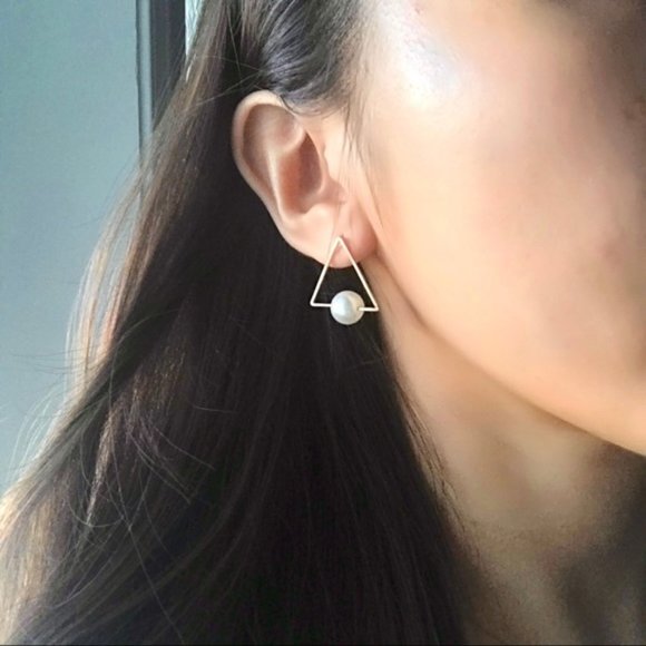 NEW "Love Triangle" Pearl Triangle Stud Earrings - Picture 5 of 7